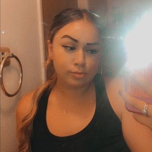 Meet your Posher, Reyna